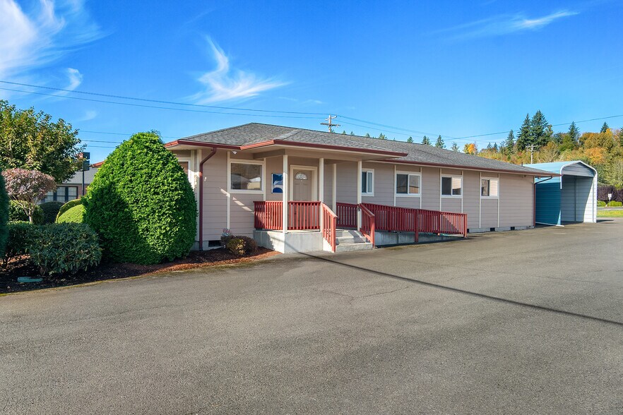 More Photos Of 424 Williams St, Mossyrock Office For Lease