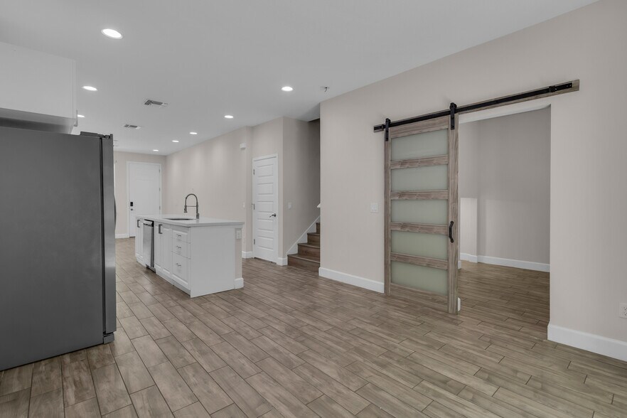 More Photos Of 4432-4444 Summer Flowers Pl, Kissimmee Apartments For Sale