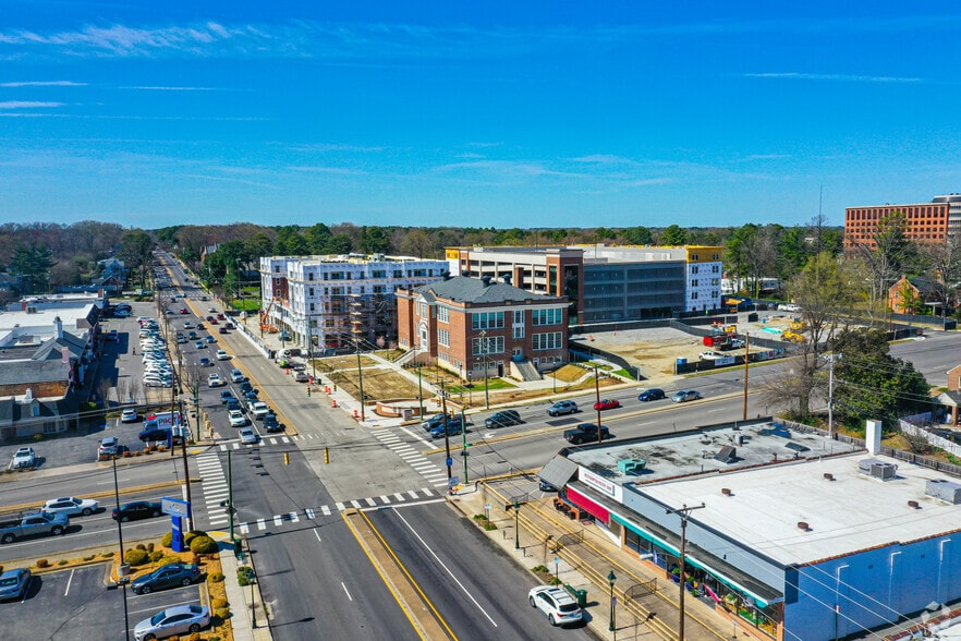 More Photos Of 5820 Patterson Ave, Richmond Apartments For Lease