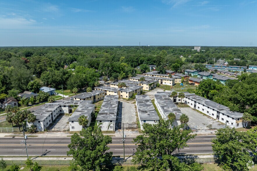 More Photos Of 4646 Moncrief Rd, Jacksonville Apartments For Sale