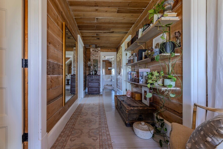 More Photos Of 1611 Little Bear Ridge Rd, Troy Specialty For Sale