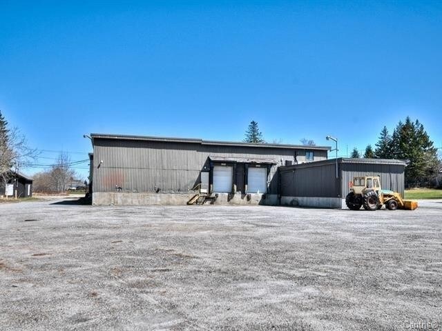 More Photos Of 267 Rue Marie-Claude, Plaisance Industrial For Lease