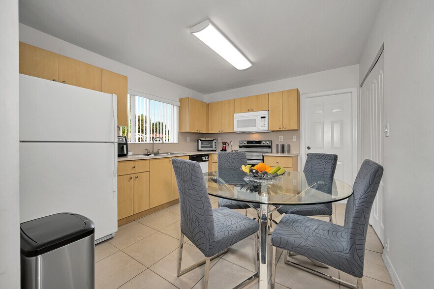 More Photos Of 2275 SW 61st Ave, Miami Apartments For Sale
