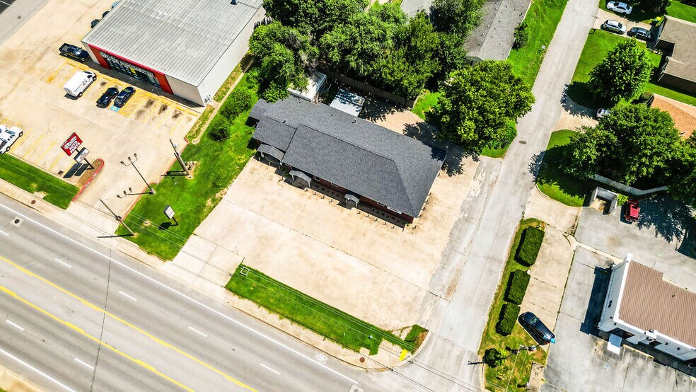 More Photos Of 65 W Main St, Farmington Freestanding For Sale
