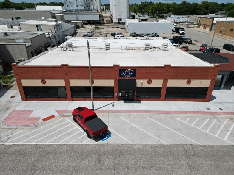 Primary Photo Of 115 E Euclid St, Mcpherson Office For Sale