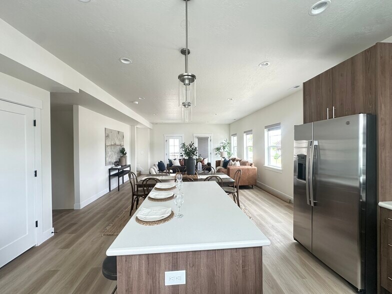 More Photos Of 7852 S Holden St, Midvale Apartments For Sale