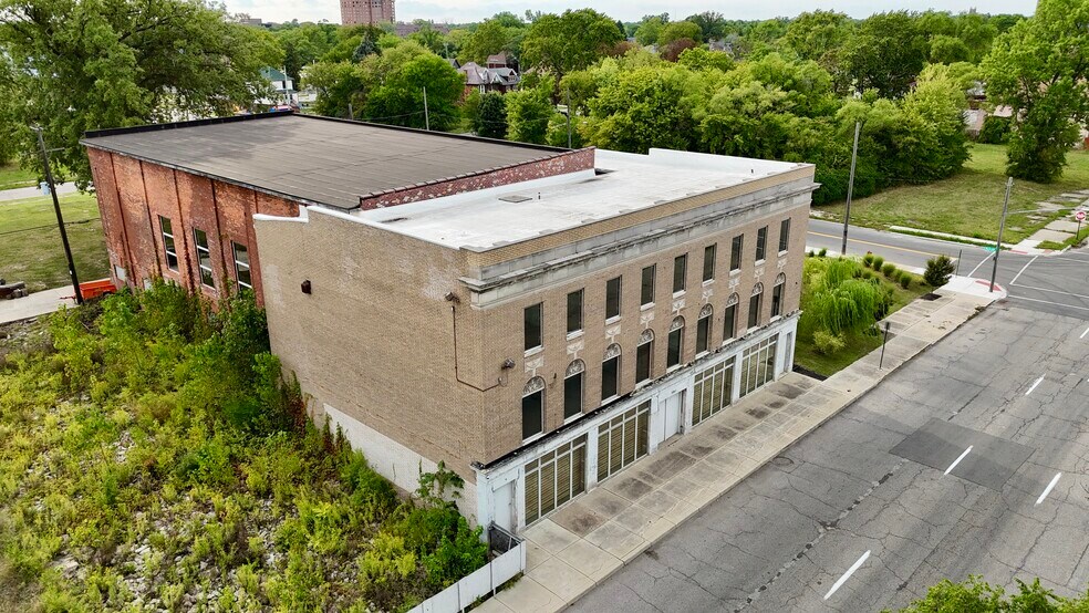 More Photos Of 5961 14th St, Detroit General Retail For Sale