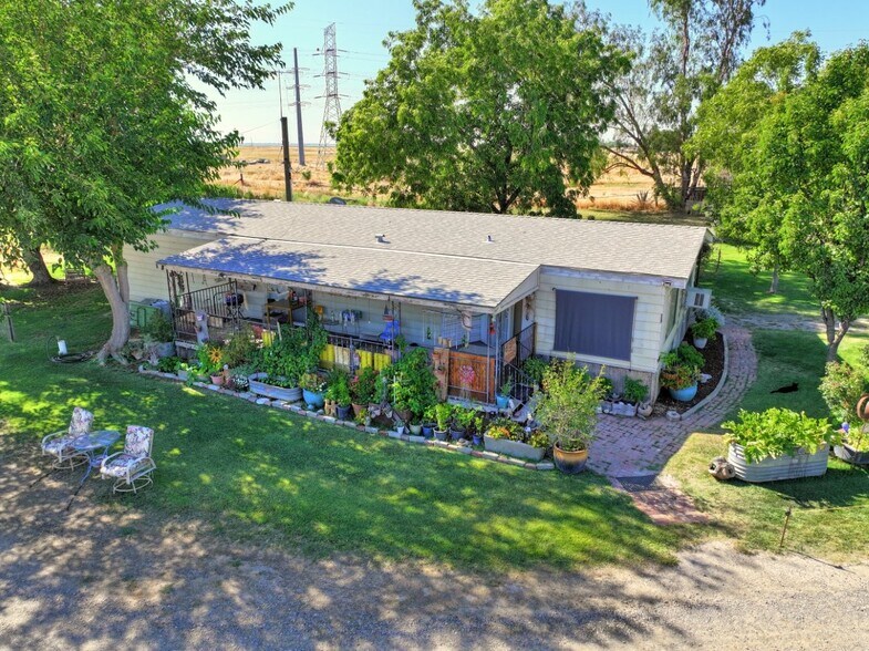 More Photos Of 7301 E Levee Rd, Rio Linda Apartments For Sale