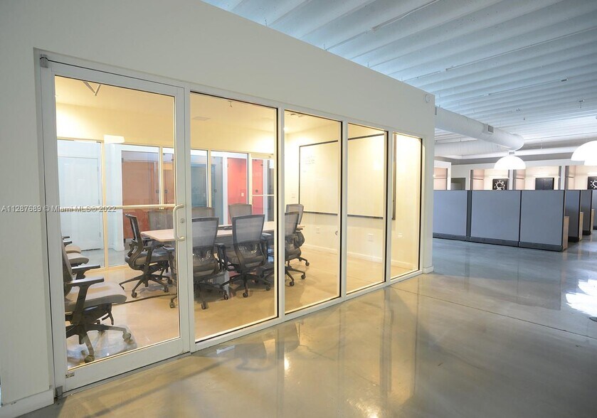 More Photos Of 350-360 NE 60th St, Miami Loft Creative Space For Lease