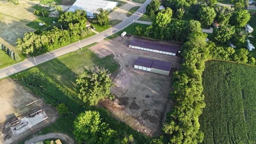 More Photos Of 351 S 4th St, Tracy Specialty For Sale