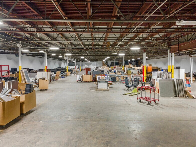 More Photos Of 2051 Sherbrook Ave, Indianapolis Warehouse For Sale