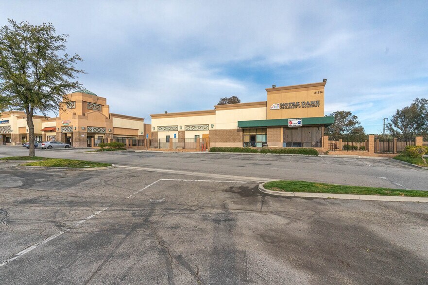 More Photos Of , Castaic General Retail For Sale