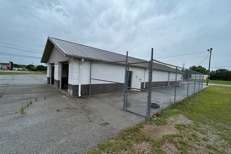 More Photos Of 7590 US Highway 431, Alexandria Land For Sale