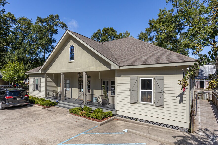 Primary Photo Of 800 Ramon St, Mandeville Serviced Offices For Lease