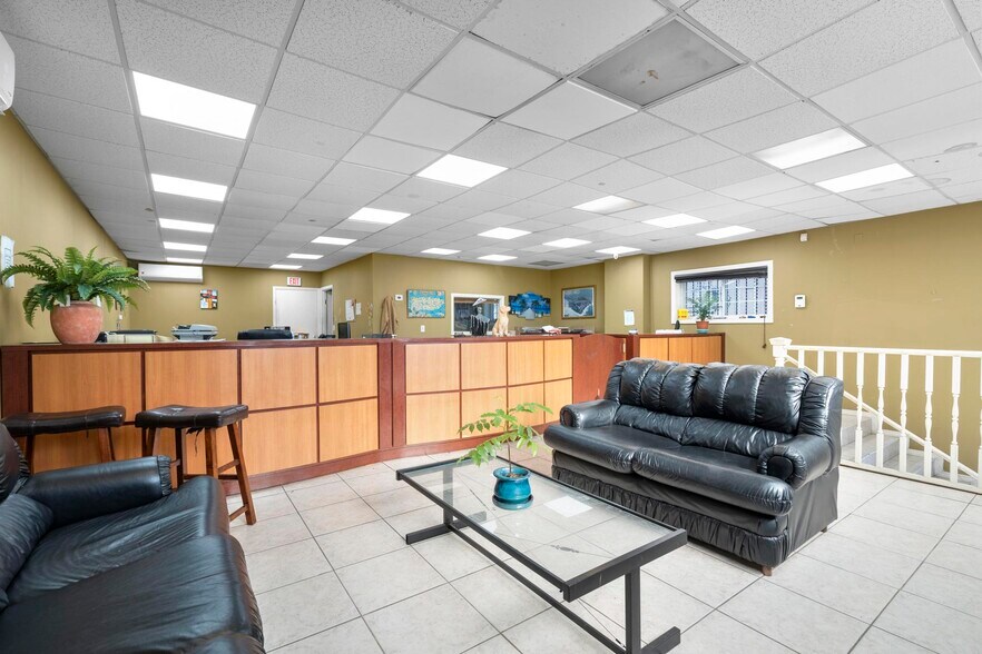 More Photos Of 417-433 Myrtle Ave, Bridgeport Manufacturing For Sale