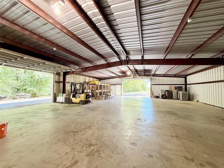 More Photos Of 15288 AR-22, Dardanelle Office For Sale