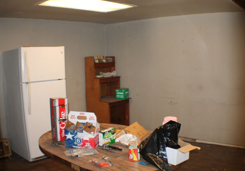 More Photos Of 5517 Dorbrandt St, Houston Warehouse For Lease