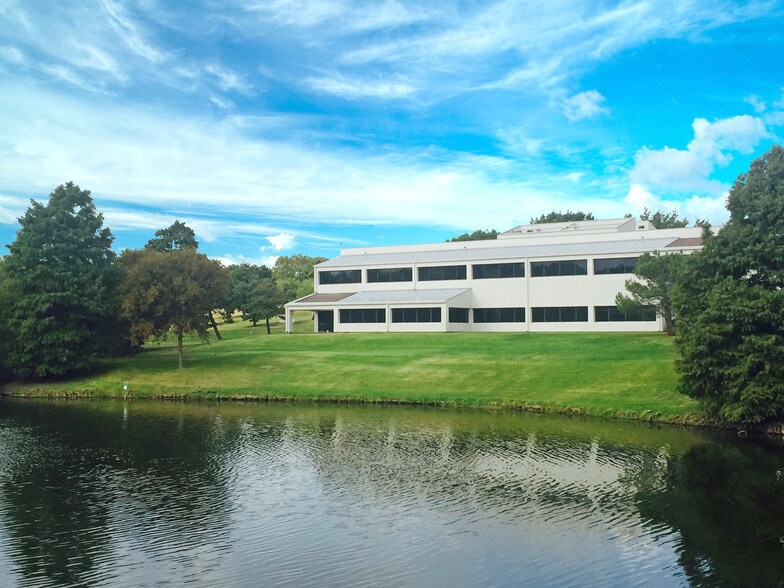 More Photos Of 300 Decker Dr, Irving Office For Lease