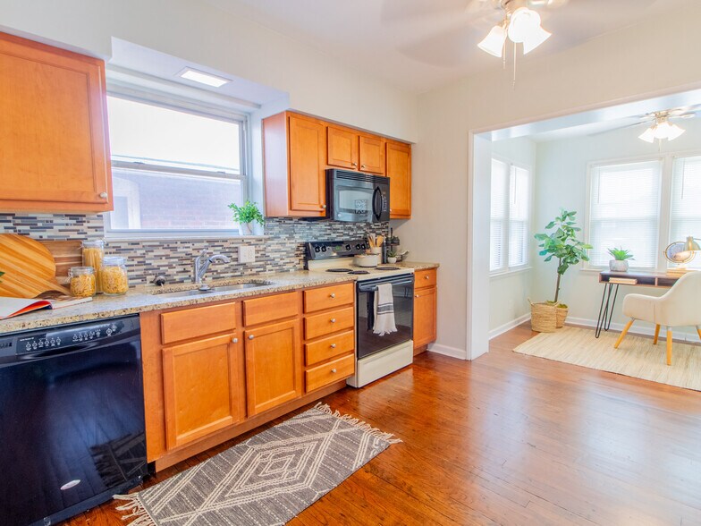 More Photos Of 5036 Tholozan Ave, Saint Louis Multifamily For Sale