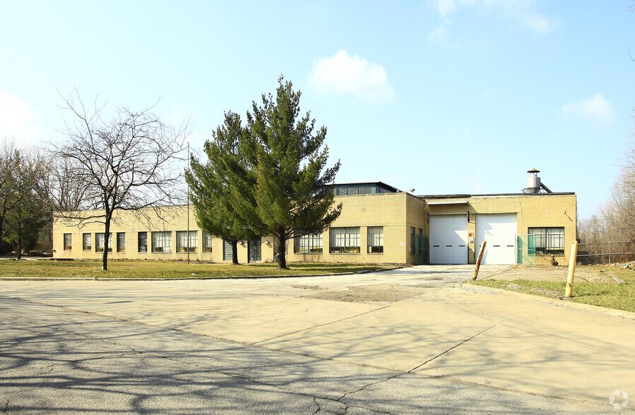 More Photos Of 1500 E 219th St, Euclid Manufacturing For Sale