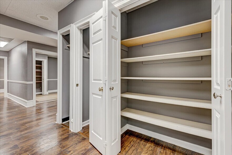 More Photos Of 7175 Jonesboro Rd, Morrow Office For Lease