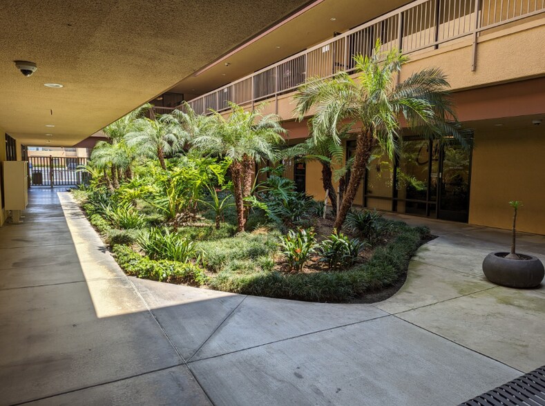 More Photos Of 559 N Mountain Ave, Upland Unknown For Lease