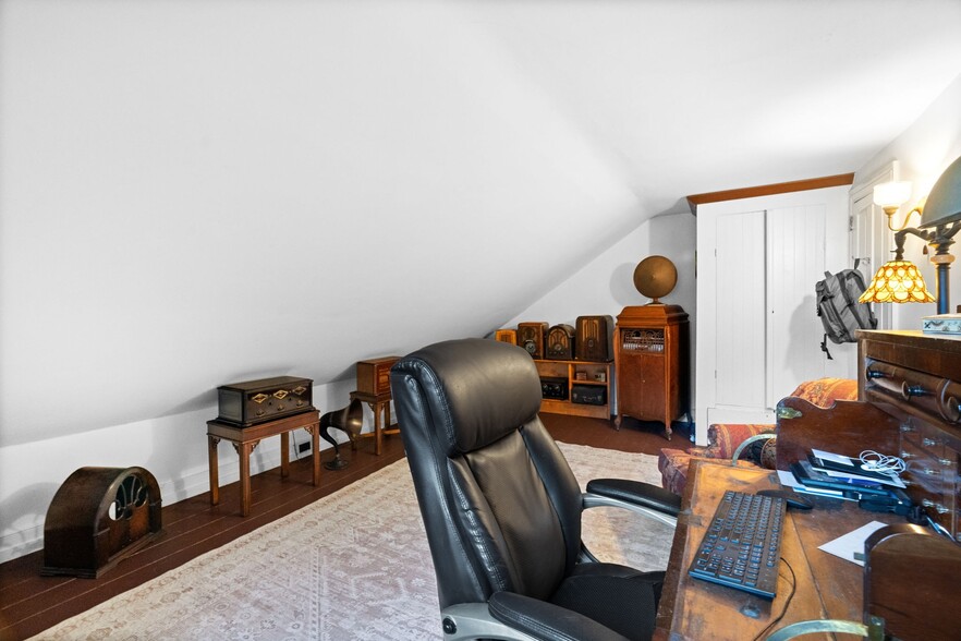 More Photos Of 23-25 Race St, Jim Thorpe Hospitality For Sale