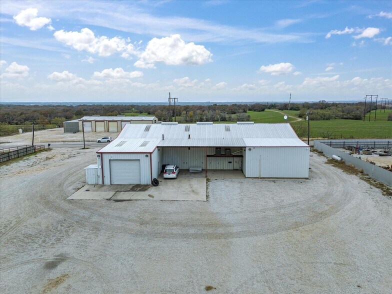 More Photos Of 707 S Wickham St, Alvord Truck Terminal For Lease