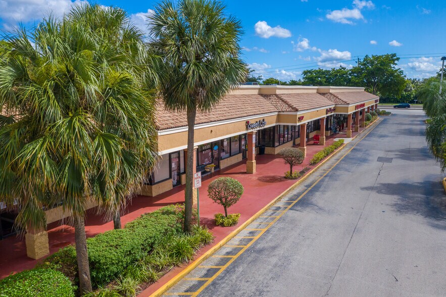 More Photos Of 7007-7181 W Broward Blvd, Plantation Unknown For Lease