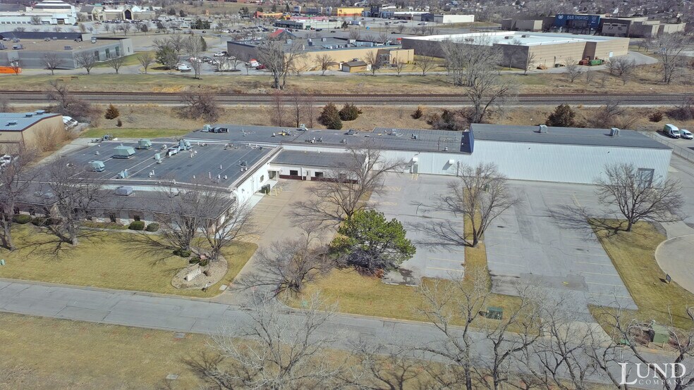 Primary Photo Of 14306 Industrial Rd, Omaha Light Manufacturing For Sale
