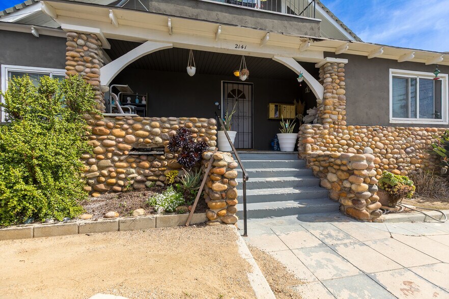 More Photos Of 2141 Front St, San Diego Apartments For Sale