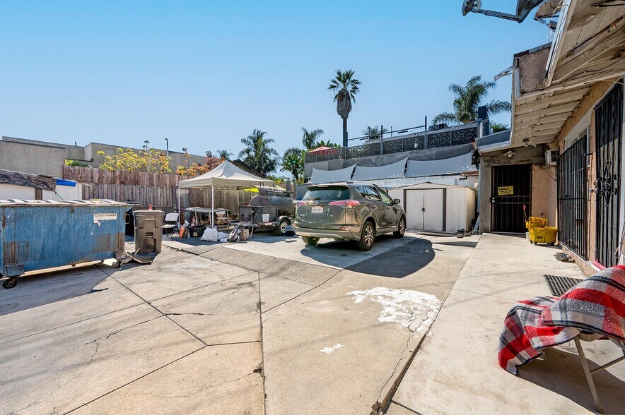 More Photos Of 2336-2338 Pacific Ave, Long Beach Storefront Retail Residential For Sale