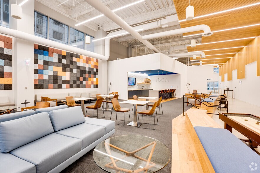 More Photos Of 200 W Adams St, Chicago Office For Lease