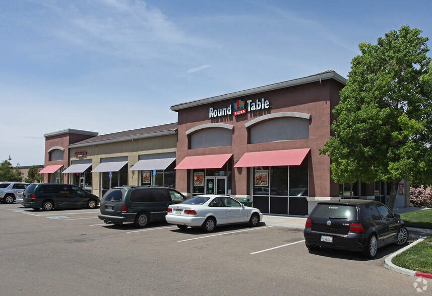 More Photos Of , Manteca General Retail For Sale