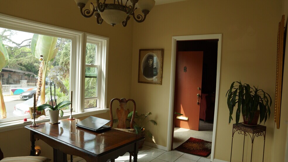 More Photos Of 1850-1854 Hillhurst Ave, Los Angeles Restaurant For Sale