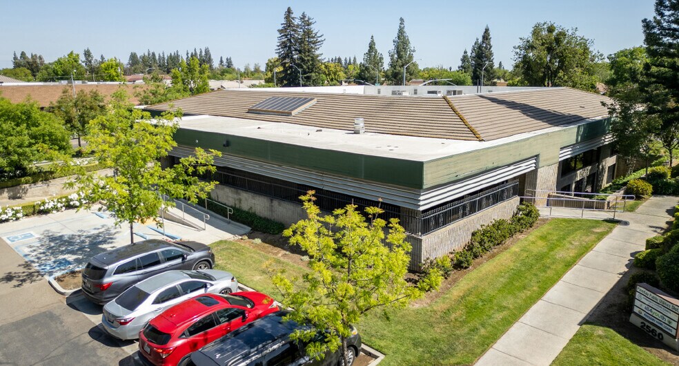 More Photos Of 2550 W Shaw Ave, Fresno Office For Sale