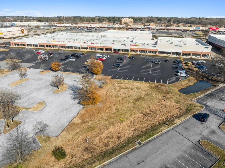 More Photos Of 5900 E Virginia Beach Blvd, Norfolk Unknown For Lease