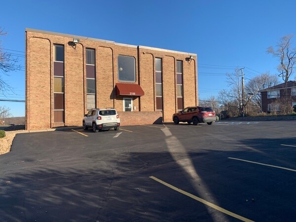 Primary Photo Of 2155 Jackson Ave, Ann Arbor Medical For Lease