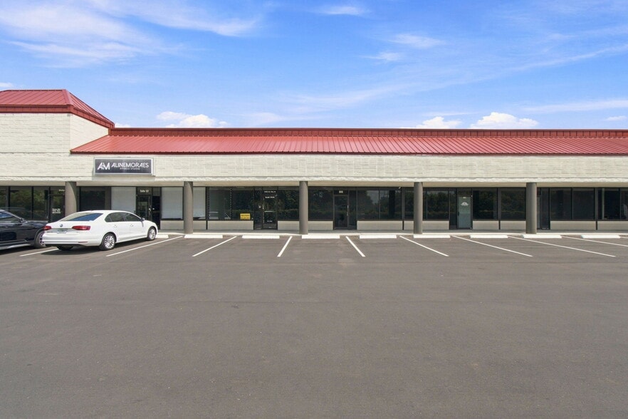 More Photos Of 14100 US Highway 19 N, Clearwater Unknown For Lease