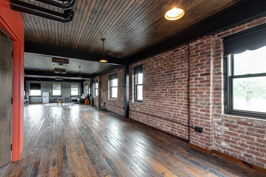 More Photos Of 1314 Jo Johnston Ave, Nashville Freestanding For Sale