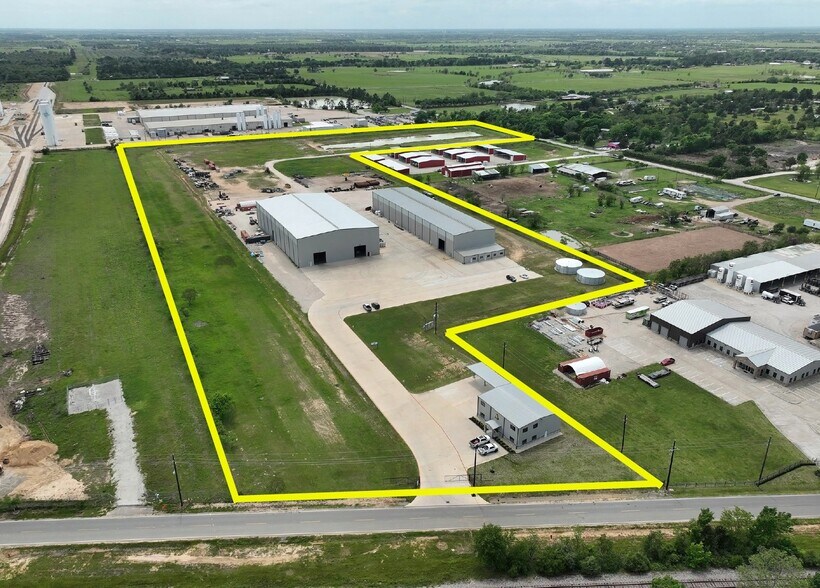 More Photos Of 30803 Old Washington Rd, Waller Manufacturing For Sale