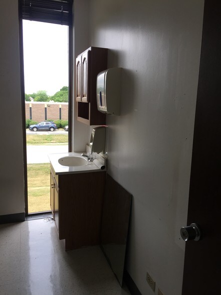 More Photos Of 2555 Lincoln Hwy, Olympia Fields Medical For Lease