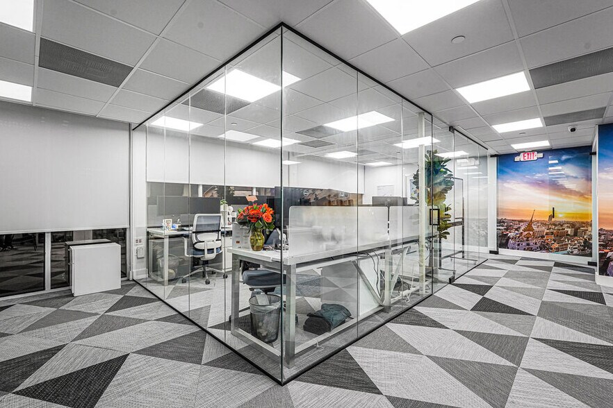 More Photos Of 1110 Brickell Ave, Miami Office For Sale