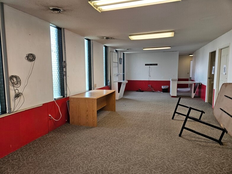 More Photos Of 3239 Christy Way S, Saginaw Office For Sale