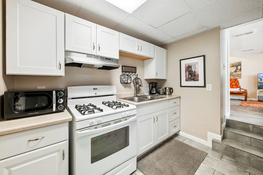 More Photos Of 3378 S 2300 E, Salt Lake City Medical For Sale