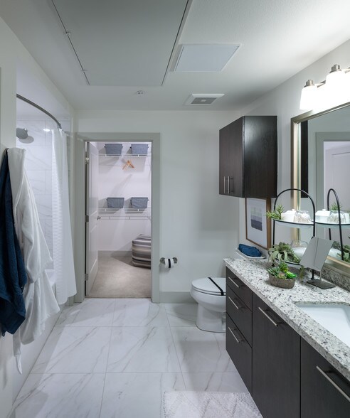 More Photos Of 2450 Valdez St, Oakland Apartments For Lease