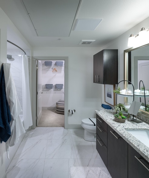 More Photos Of 2450 Valdez St, Oakland Apartments For Lease