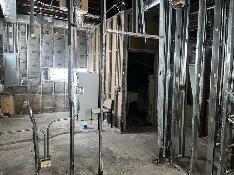 More Photos Of 10019 S Western Ave, Chicago General Retail For Sale
