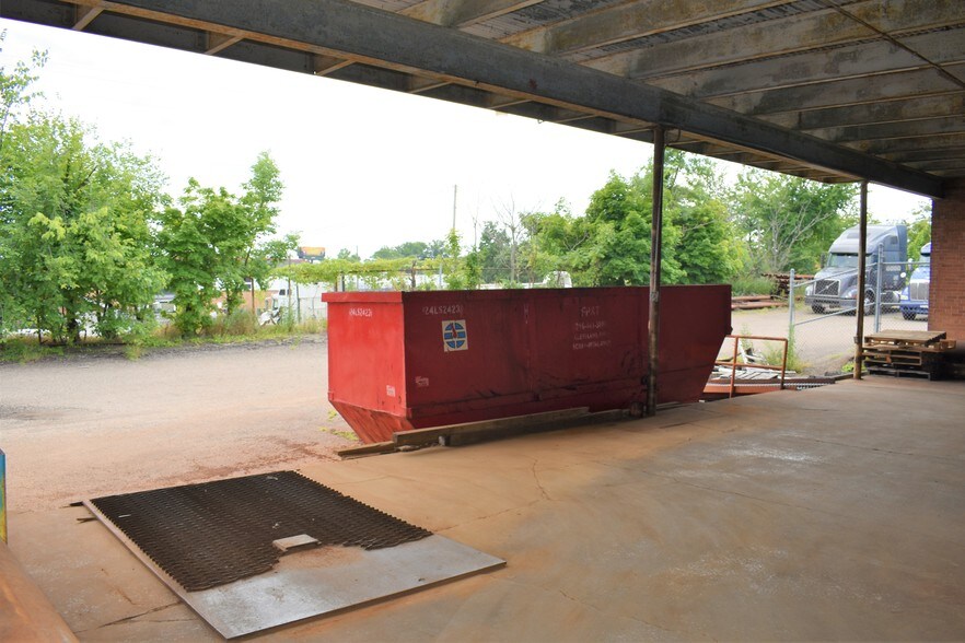 More Photos Of 1038 Triplett Blvd, Akron Manufacturing For Sale