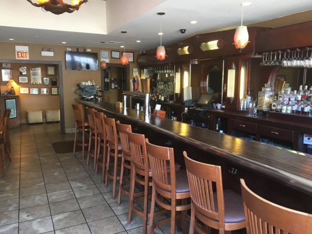 More Photos Of 1401 W Devon Ave, Chicago Restaurant For Lease
